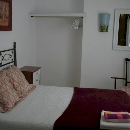 El Portillo Guest house 2*
